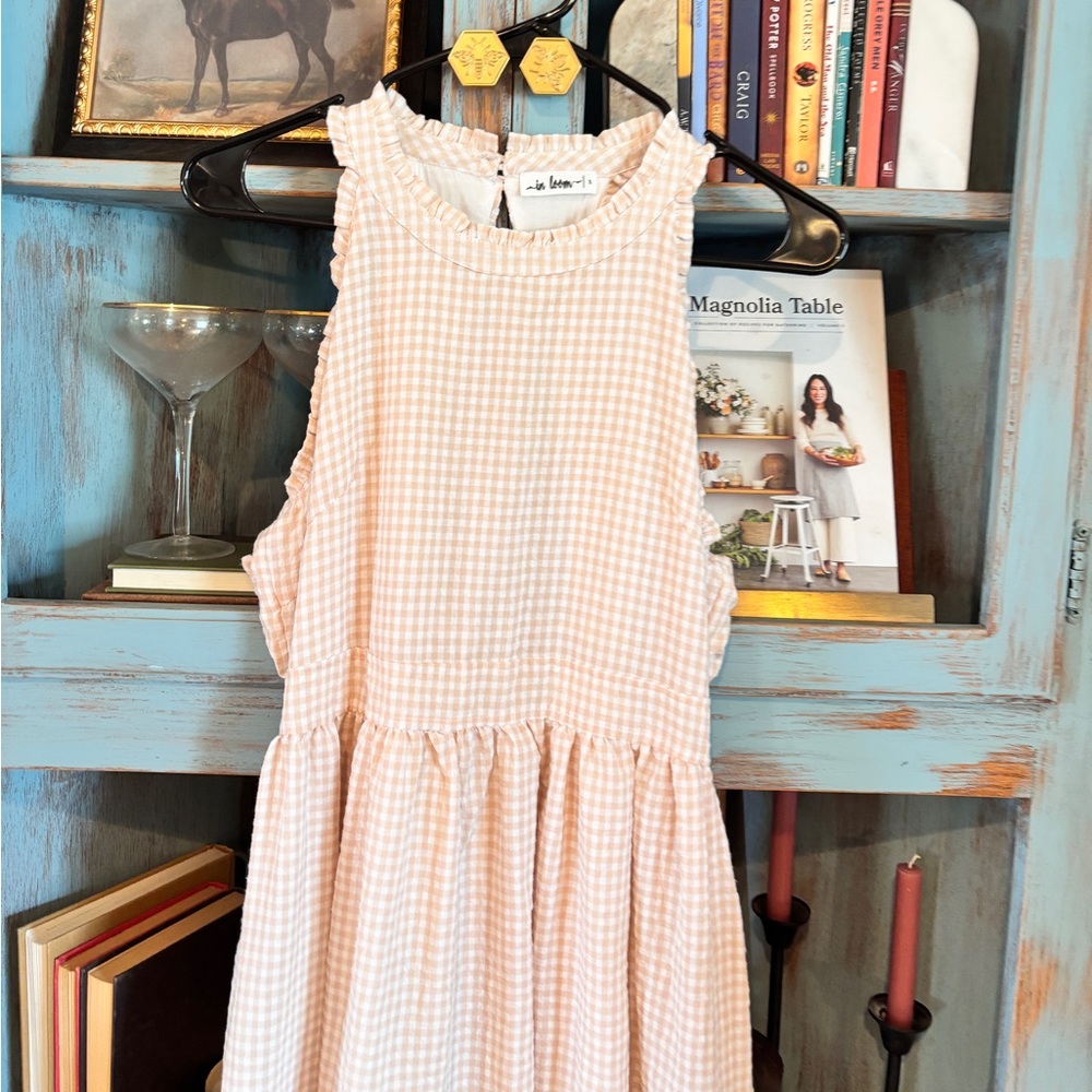In loom Size small gingham dress key hole back - Picture 4 of 11